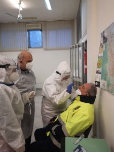 Tamponi covid-19 al personale della Protezione Civile.
