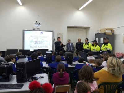 A SCUOLA CON LA PROTEZIONE CIVILE.