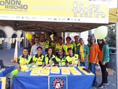 Grande successo per Io non rischio 2018, centinaia di cittadini al gazebo per le buone pratiche di Protezione Civile.